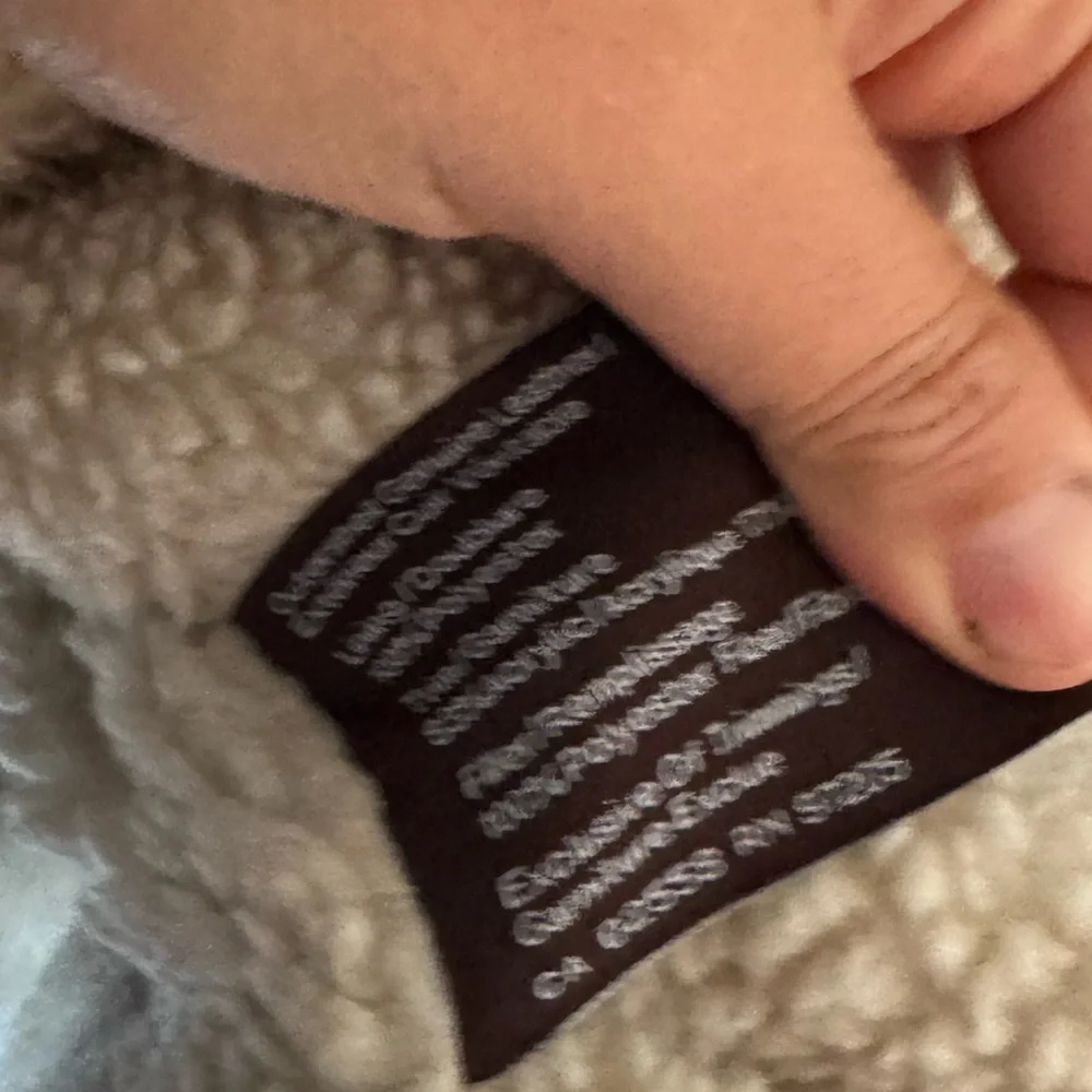 Danier leather jacket - Picture 4 of 7